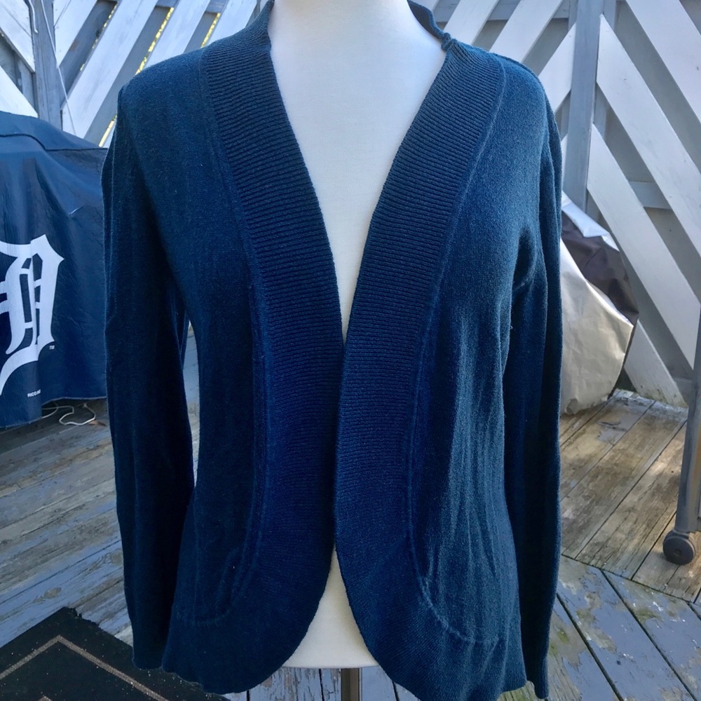 Liz Claiborne Cardigan sweater